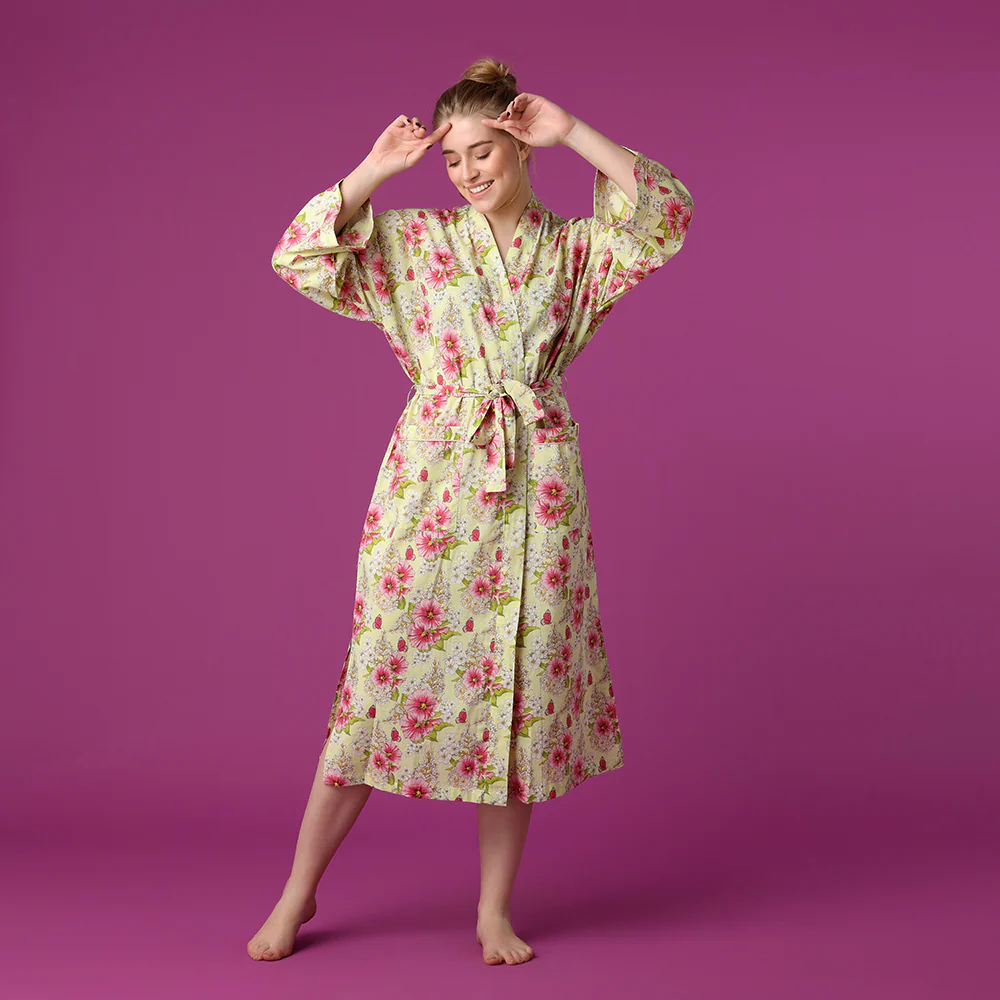 Bernadette Robe - Image 4