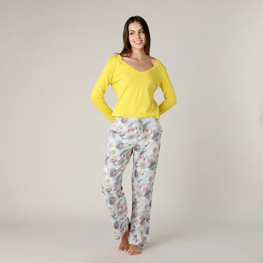 Gwen Pant in a bag - Image 3