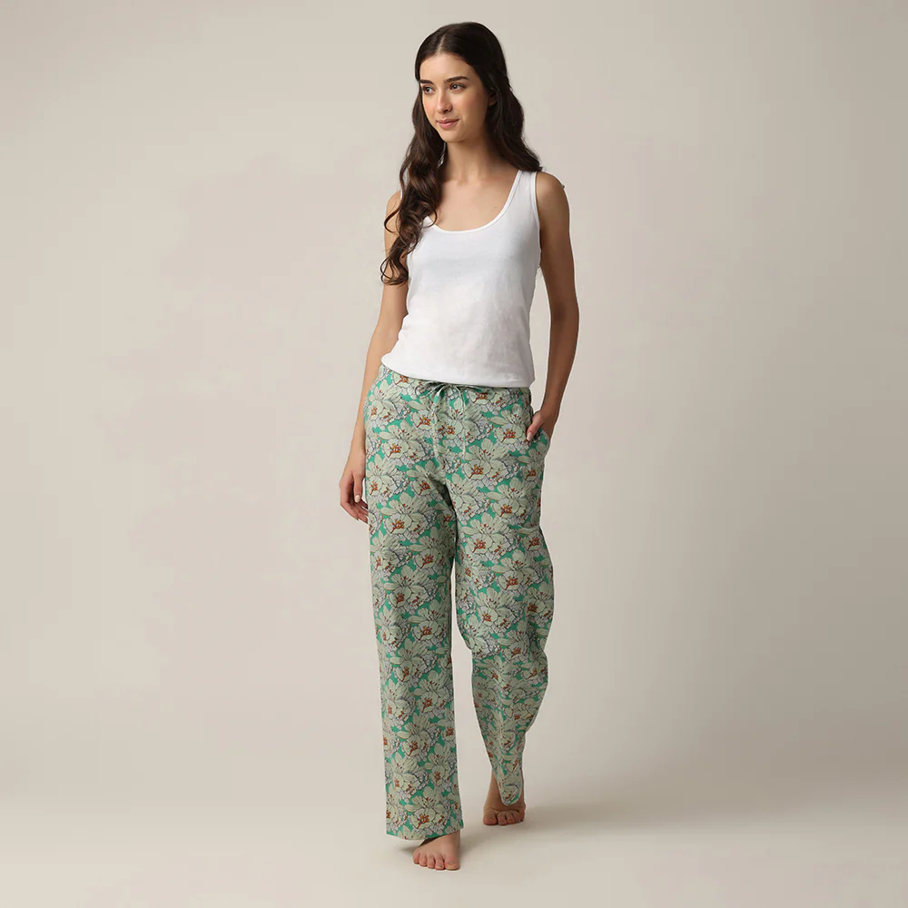 Kimberly Pant in a bag - Image 3