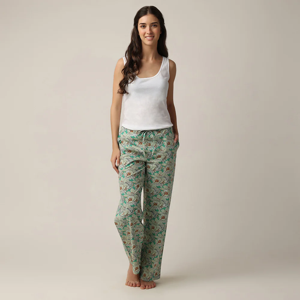 Kimberly Pant in a bag - Image 4