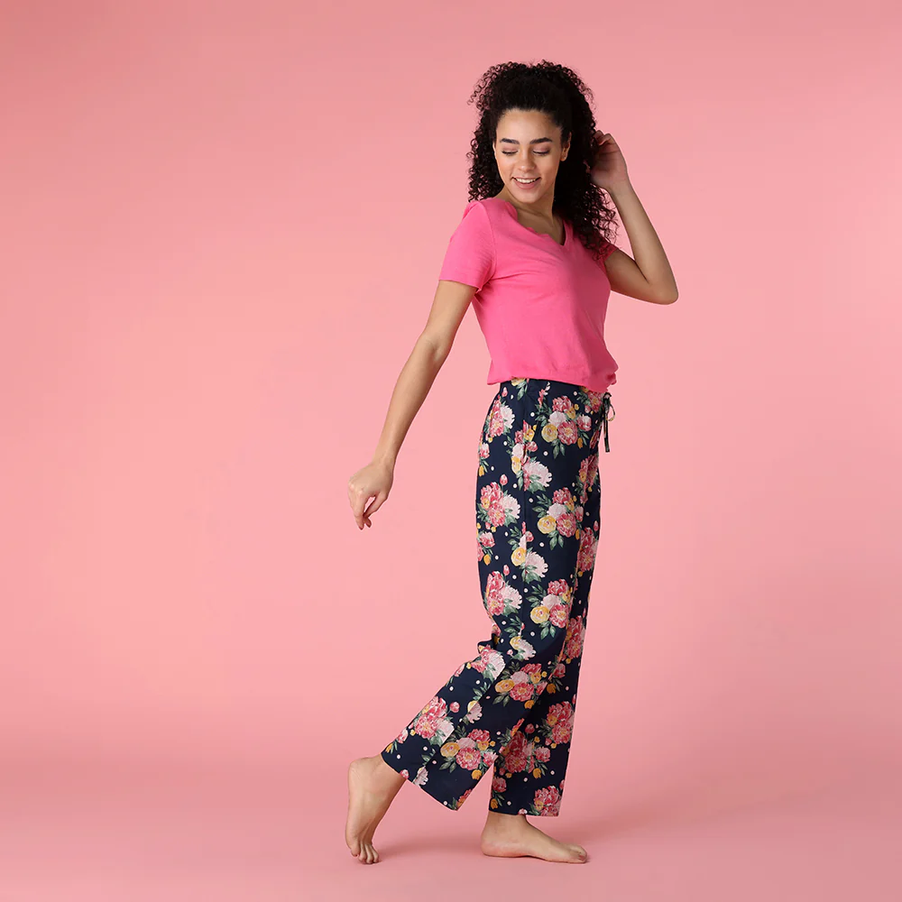 Roslyn Pant in a bag - Image 3