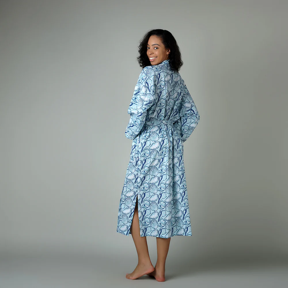 Shells on the Beach Robe - Image 4
