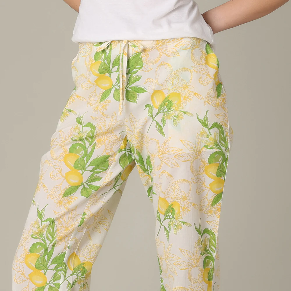Sorrento White Pant in a bag - Image 2
